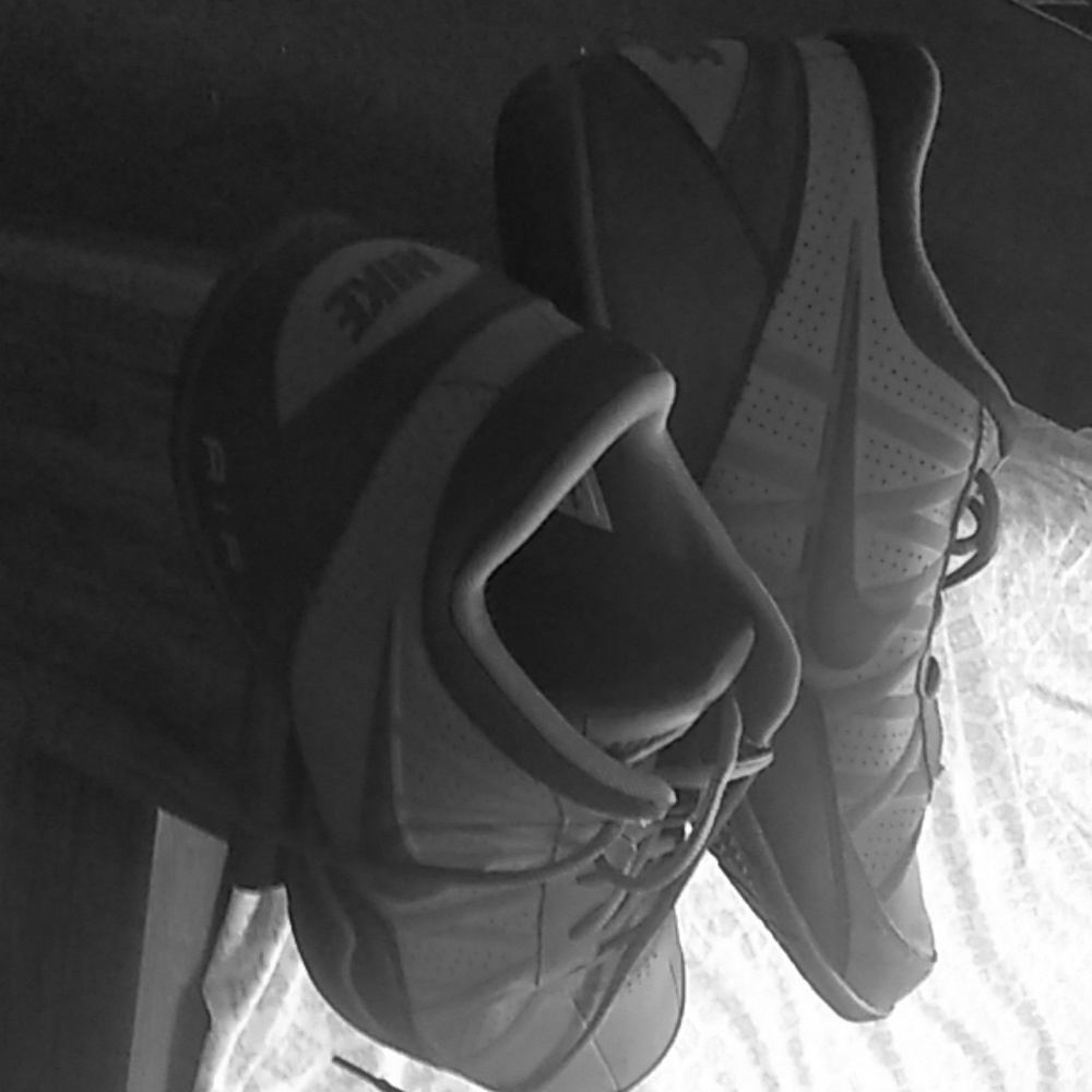 Nike shoes (used)